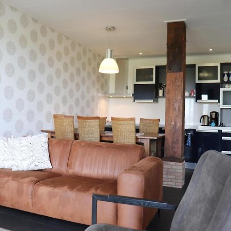 Rural Holiday Home With A Lovely Sunny Terrace Workum Esterno foto