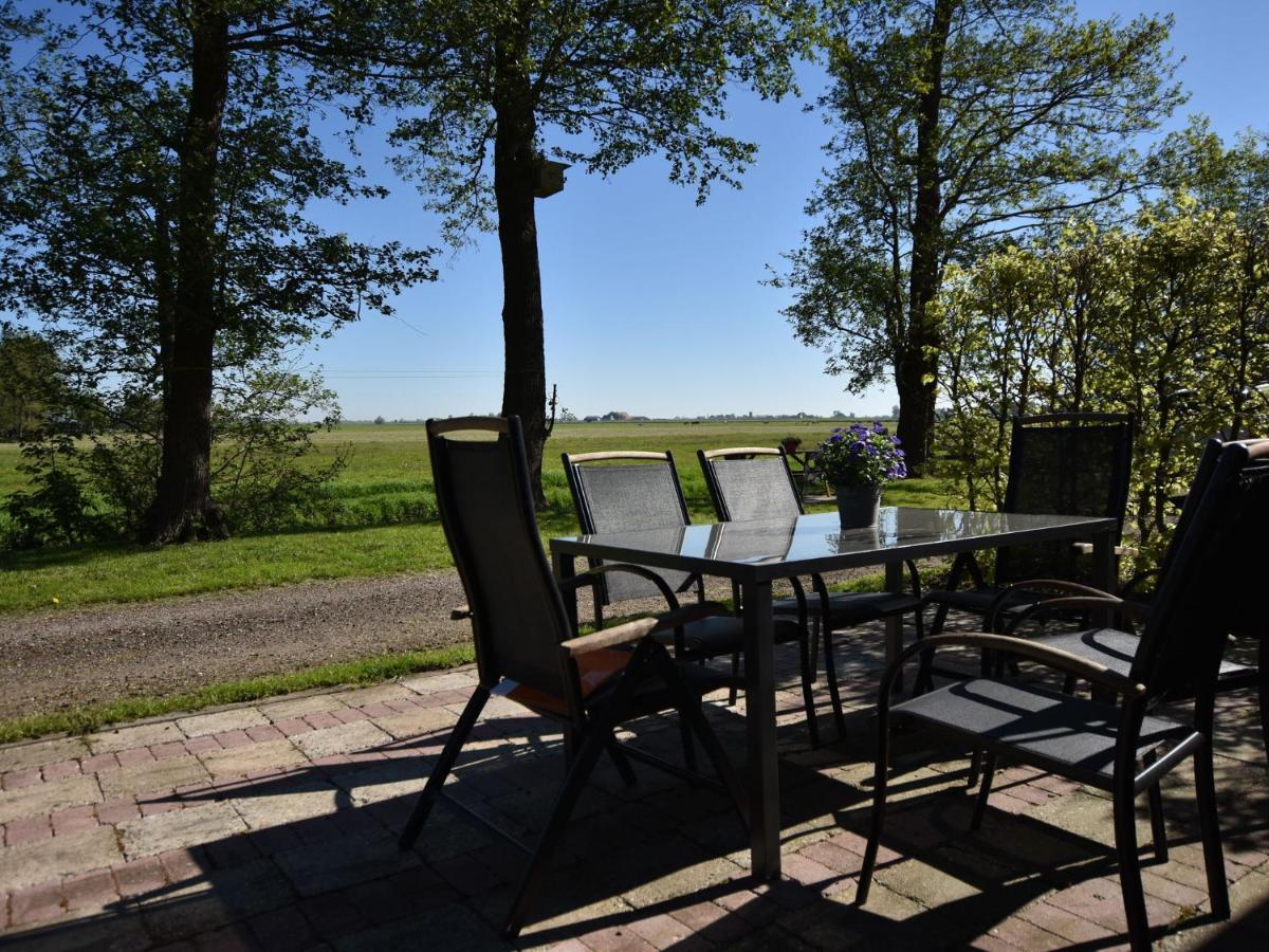 Rural Holiday Home With A Lovely Sunny Terrace Workum Esterno foto