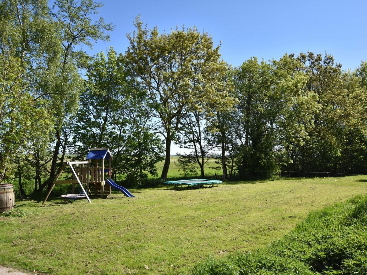 Rural Holiday Home With A Lovely Sunny Terrace Workum Esterno foto